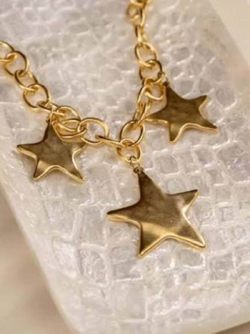 Beach’s Three Star Shine Necklace